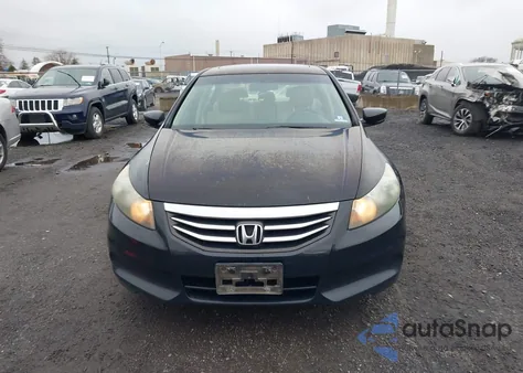 2011 Honda Accord 2.4 Ex-L from USA, damaged, VIN 1HGCP2F83BA028844